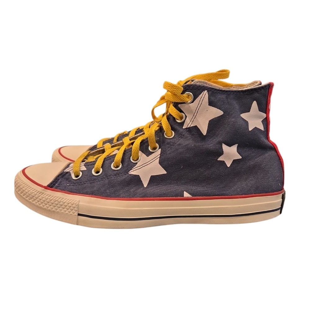 LIMITED EDITION CORALINE Converse Navy and Yellow Star Sneakers - Picture 6 of 16